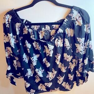 🥀Time To Bloom Floral Of The Shoulder Top Size :L